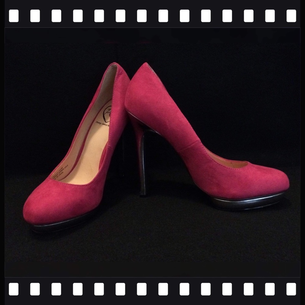 Sexy suede pink heels with silver trim - Picture 2 of 3